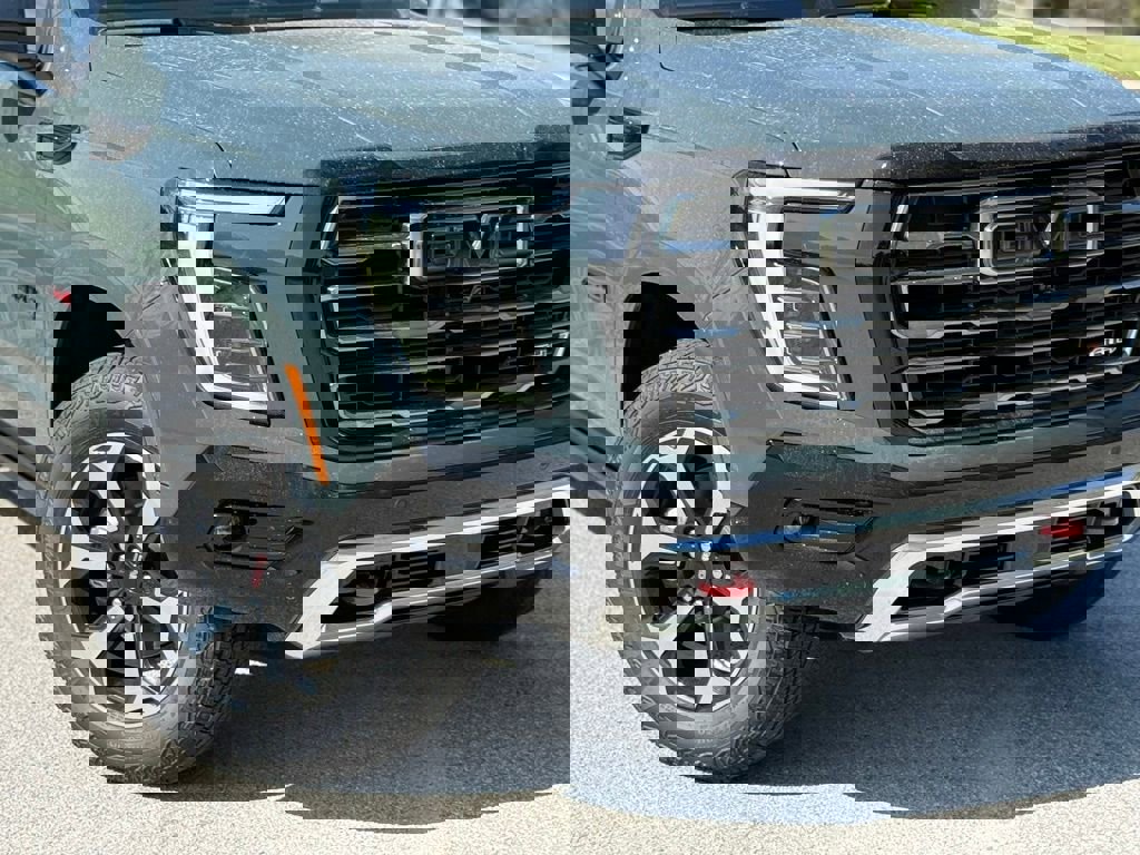 New 2026 GMC Yukon AT4 image 6