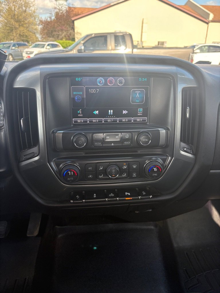 Used 2015 Chevrolet Silverado 2500 LT w/ LT Convenience Package AWD/4WD image 16