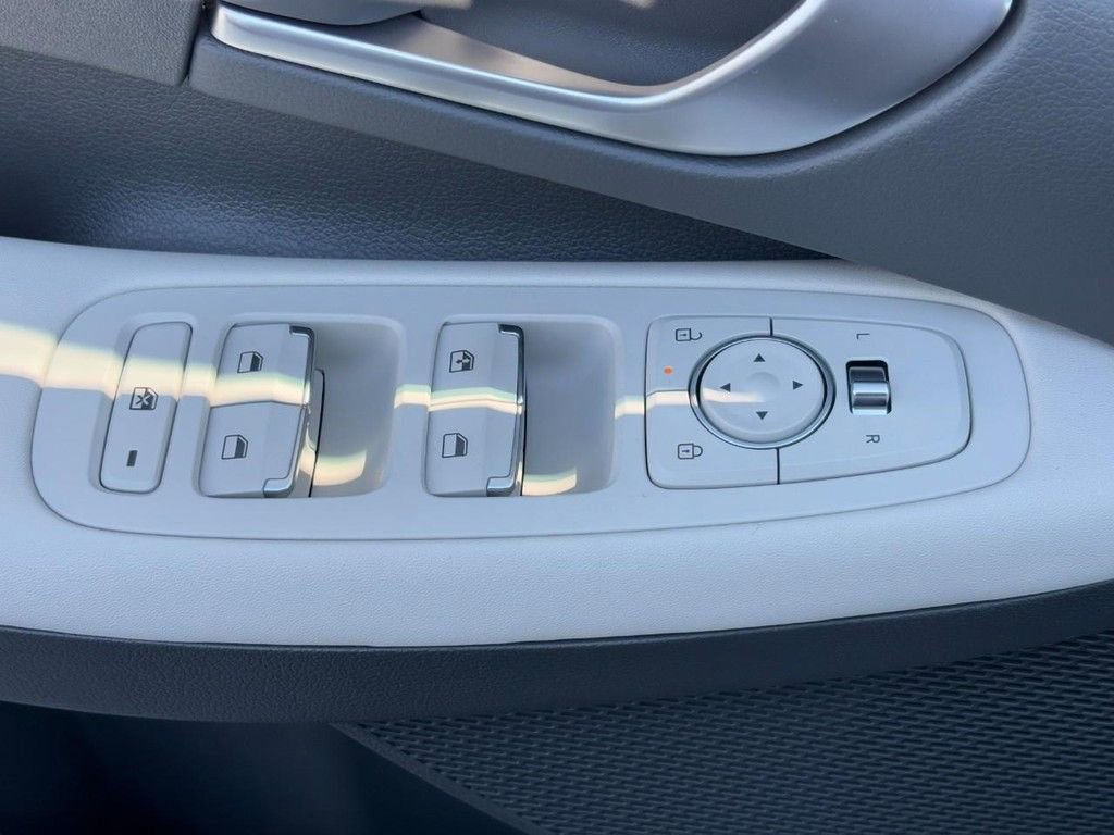 New 2026 Hyundai Sonata SE FWD image 18