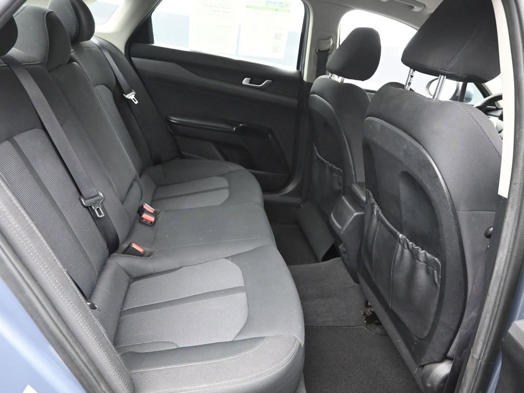 Used 2022 Kia K5 LXS image 9