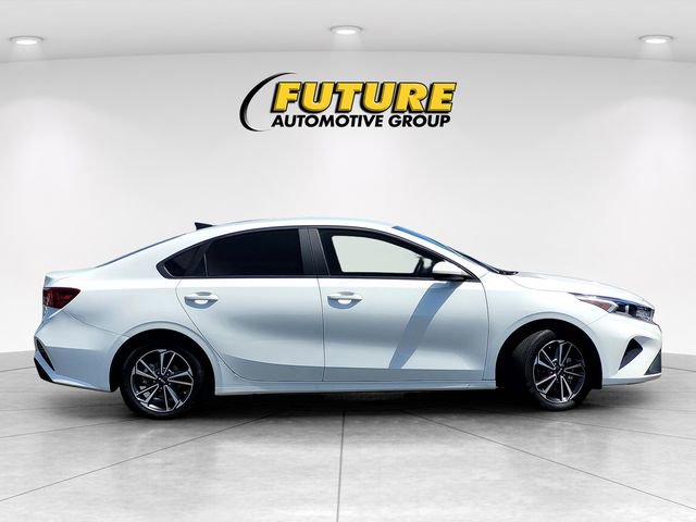 Used 2023 Kia Forte LXS FWD image 3