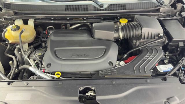 Used 2019 Chrysler Pacifica Touring-L Plus w/ Tire & Wheel Group image 33