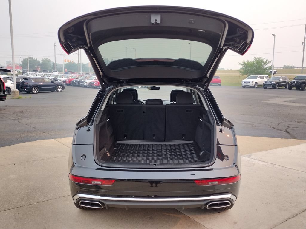 Used 2023 Audi Q5 2.0T Premium w/ Convenience Package AWD/4WD image 14