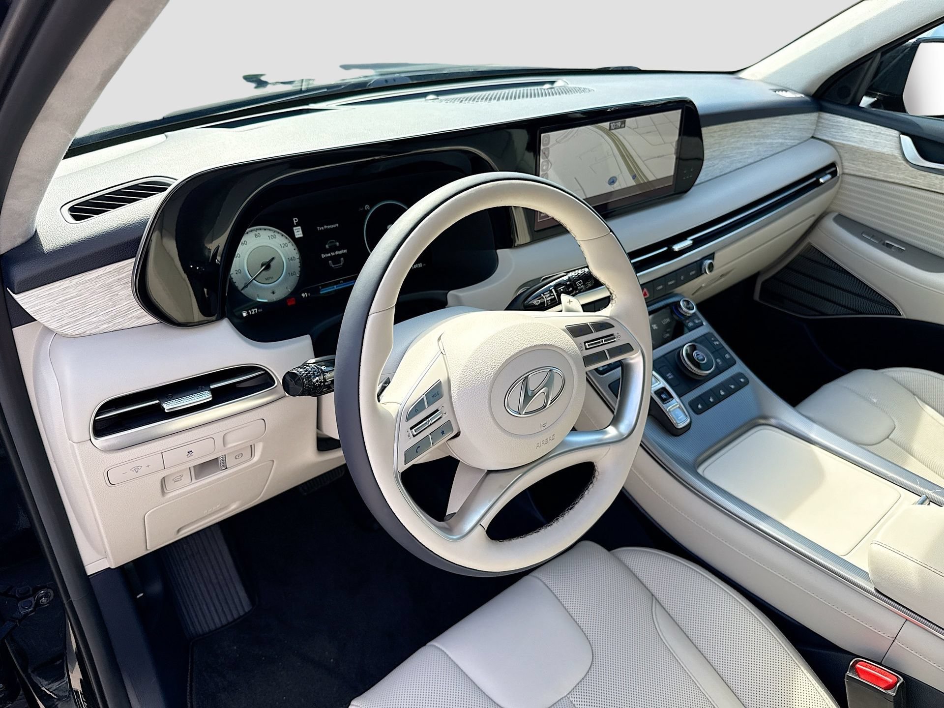 Used 2025 Hyundai Palisade Calligraphy FWD image 24