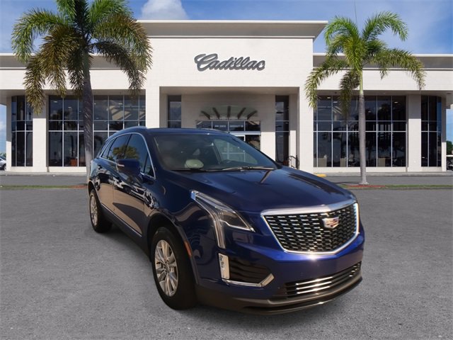 Certified 2023 Cadillac XT5 Luxury image 3