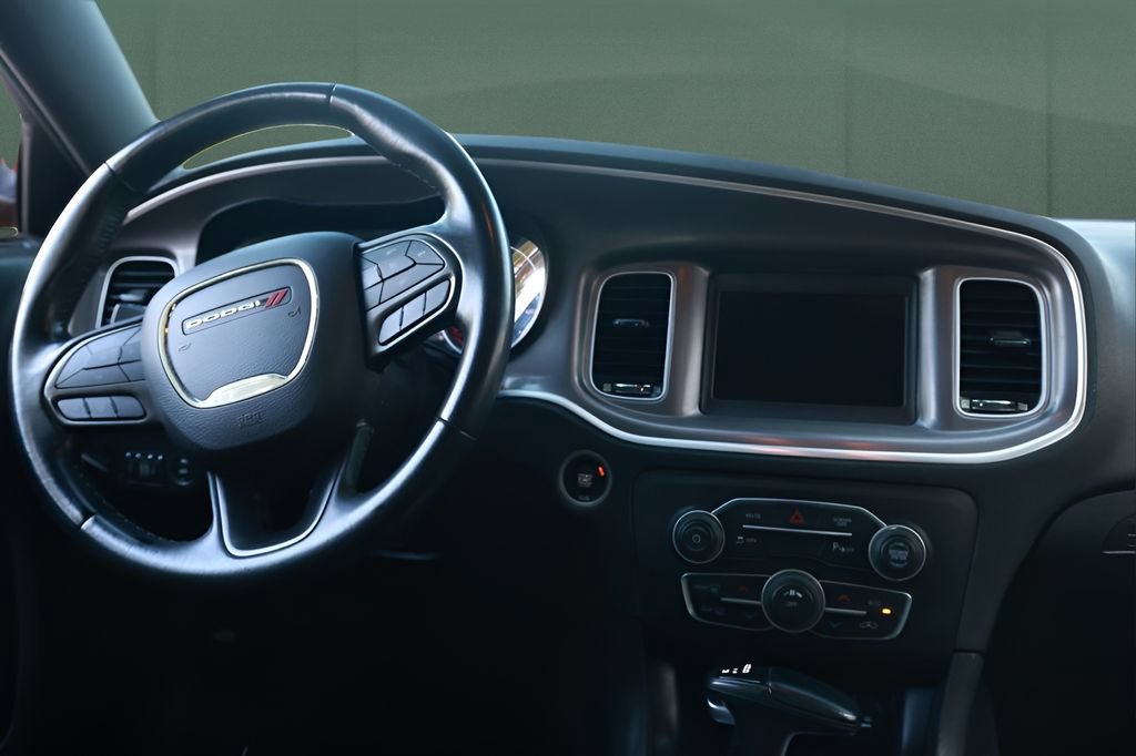 Used 2022 Dodge Charger SXT RWD image 30