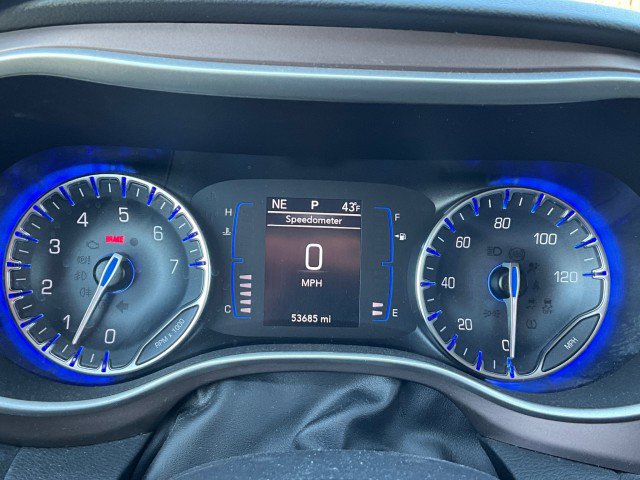 Used 2021 Chrysler Voyager Lxi FWD image 14