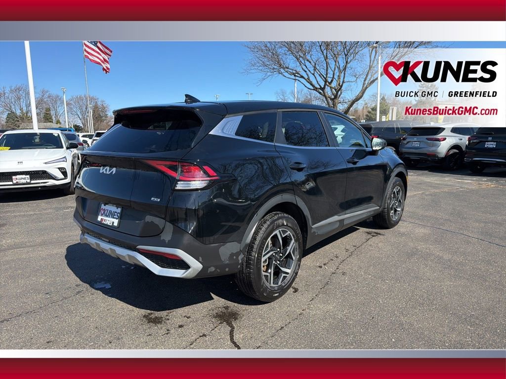 Used 2025 Kia Sportage LX image 5