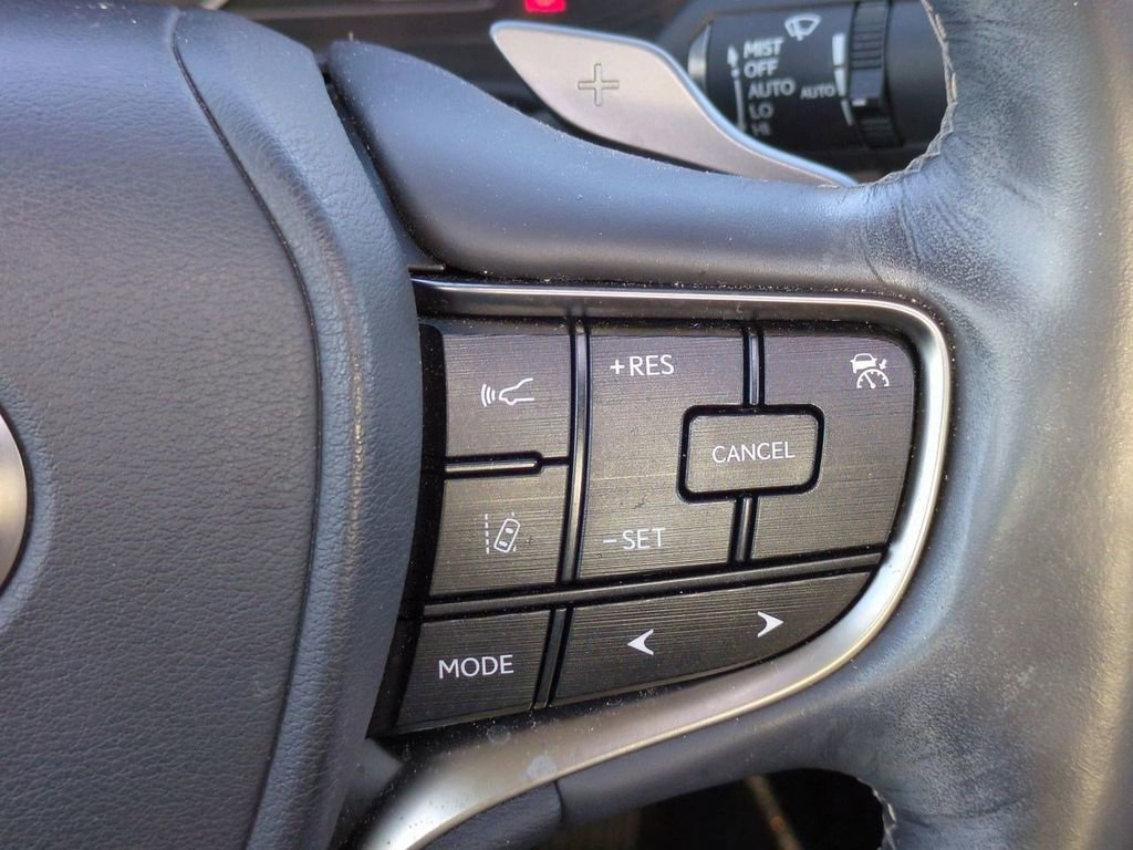 Used 2019 Lexus ES 350 Ultra Luxury image 27