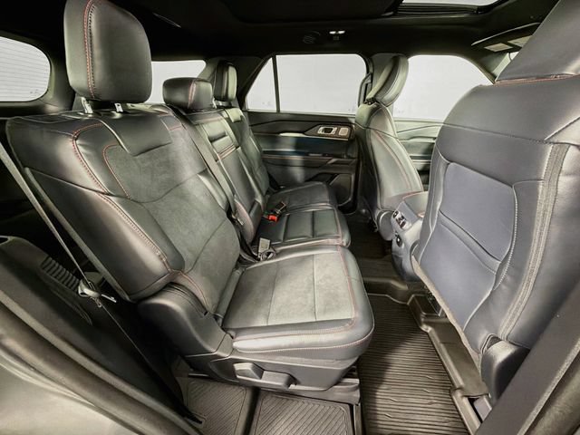 Used 2025 Ford Explorer ST AWD/4WD image 28