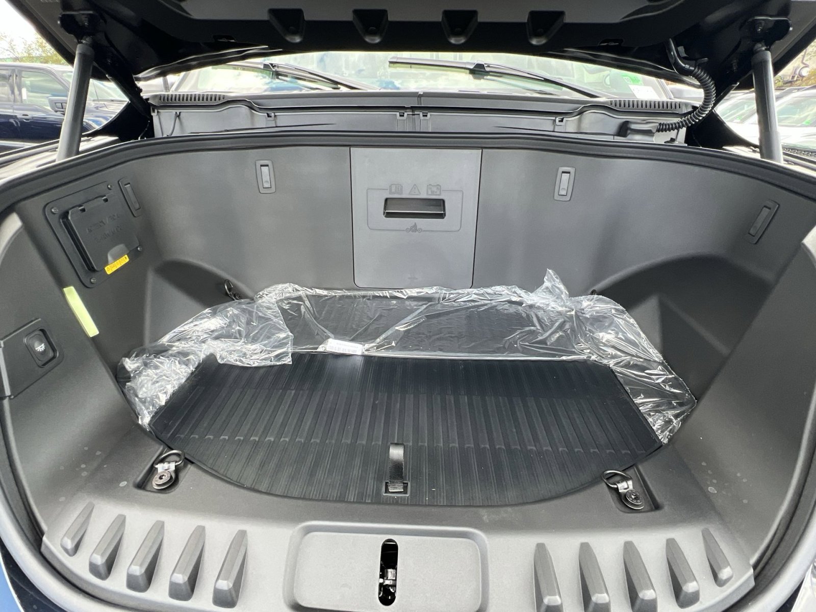 New 2025 Ford F150 Lightning Flash image 27