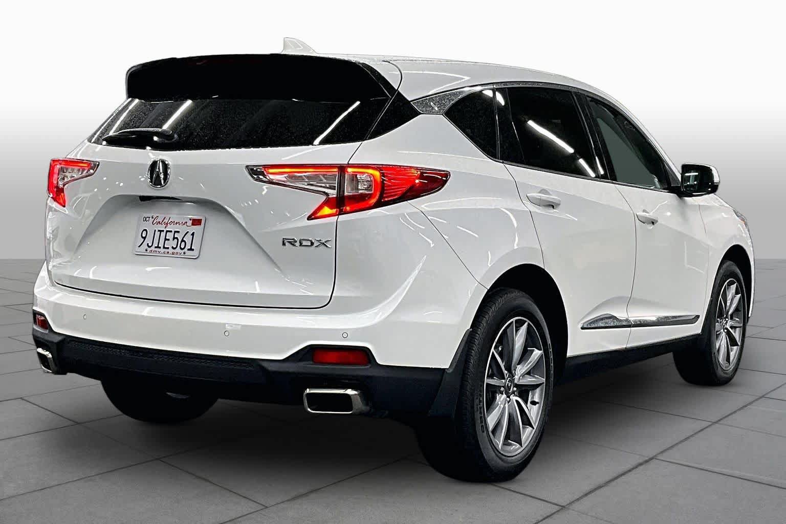 Used 2023 Acura RDX w/ Technology Package FWD image 11