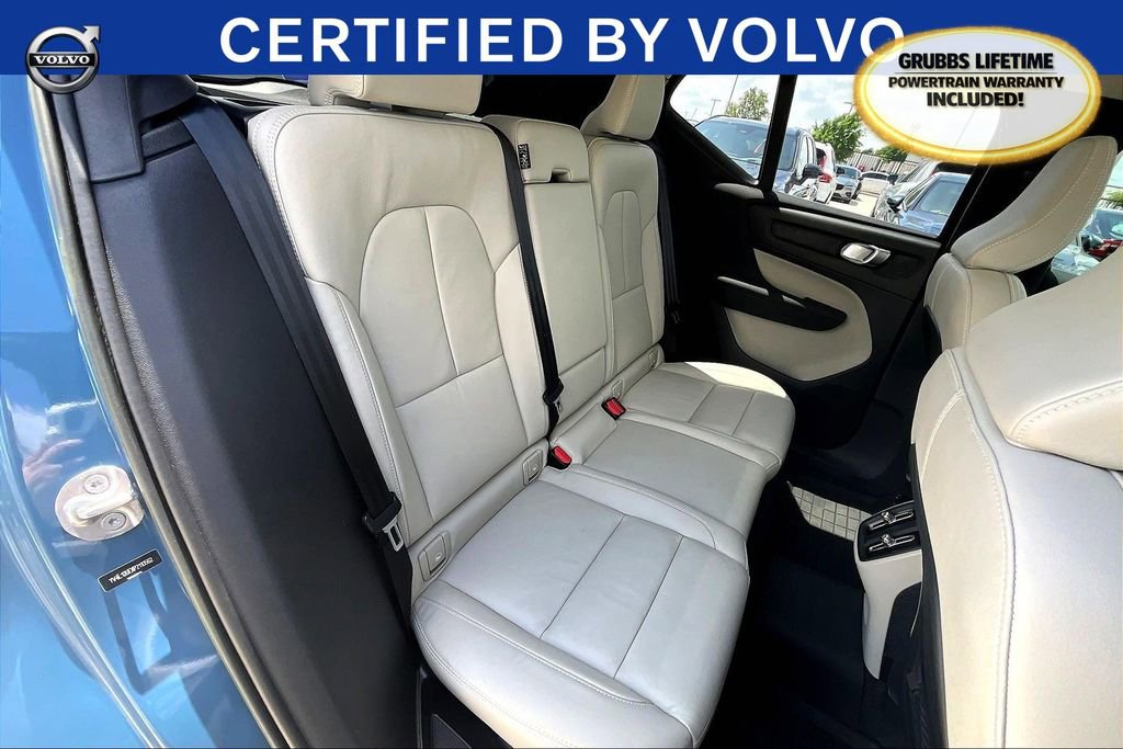 Used 2023 Volvo XC40 B5 Plus w/ Protection Package Premier image 35
