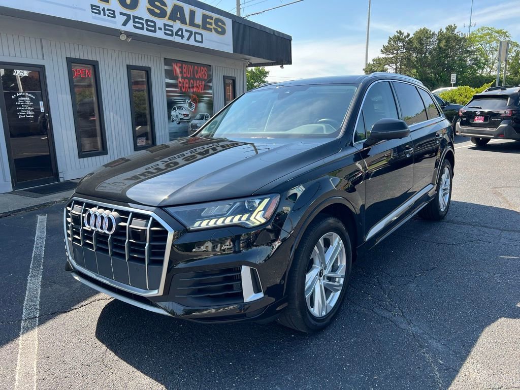 Used 2023 Audi Q7 3.0T Premium w/ Convenience Package AWD/4WD image 2