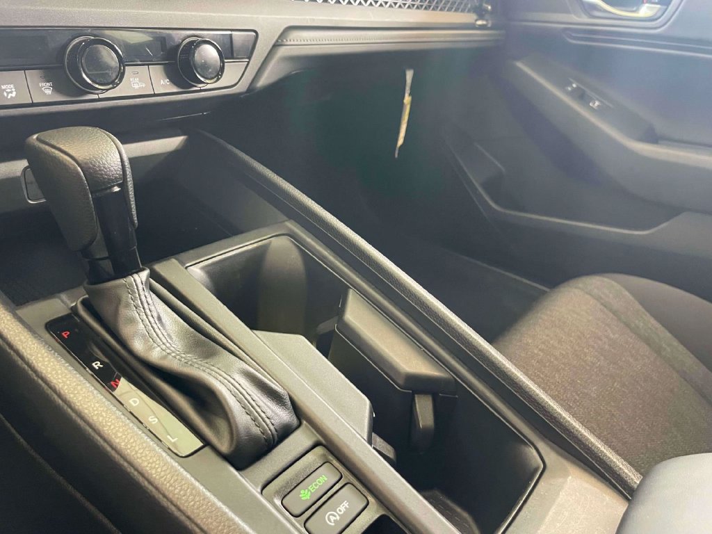 Used 2025 Honda Accord SE image 26