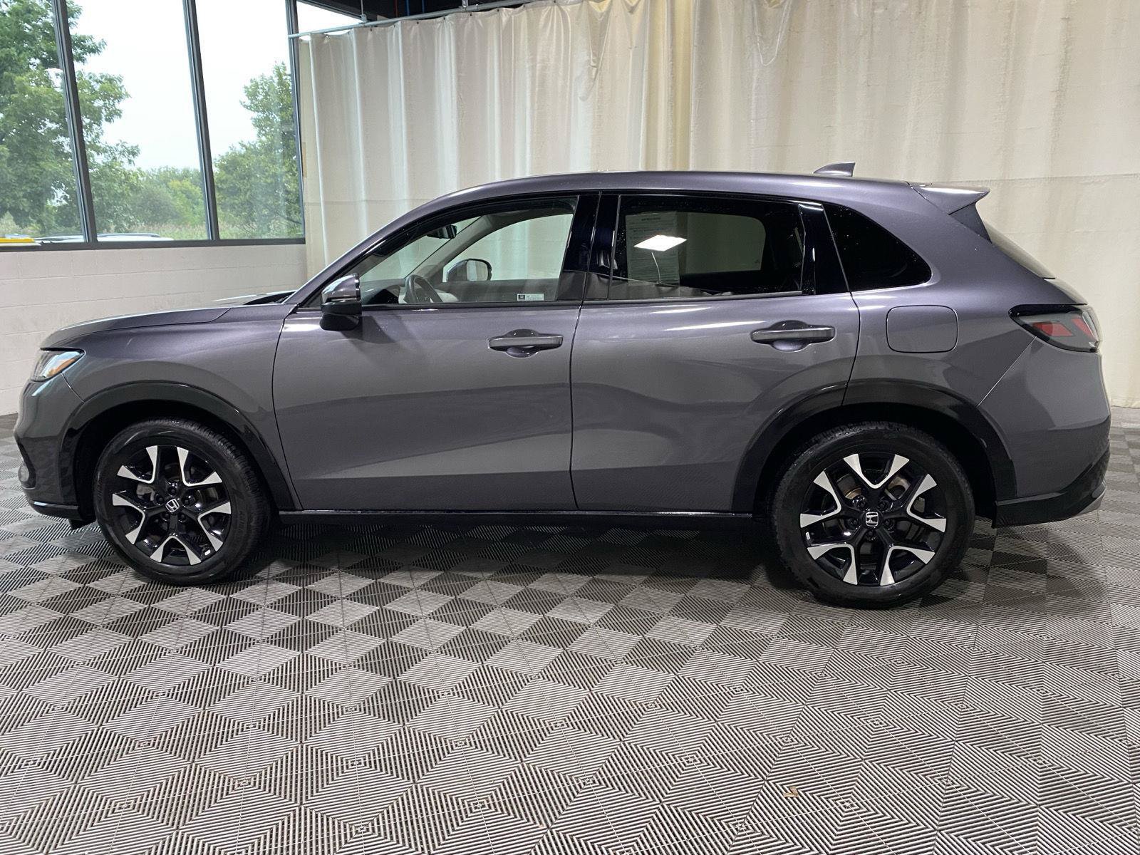 Used 2026 Honda HR-V EX-L image 4