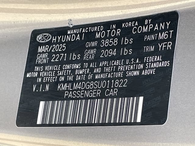 Used 2025 Hyundai Elantra Sport FWD image 28