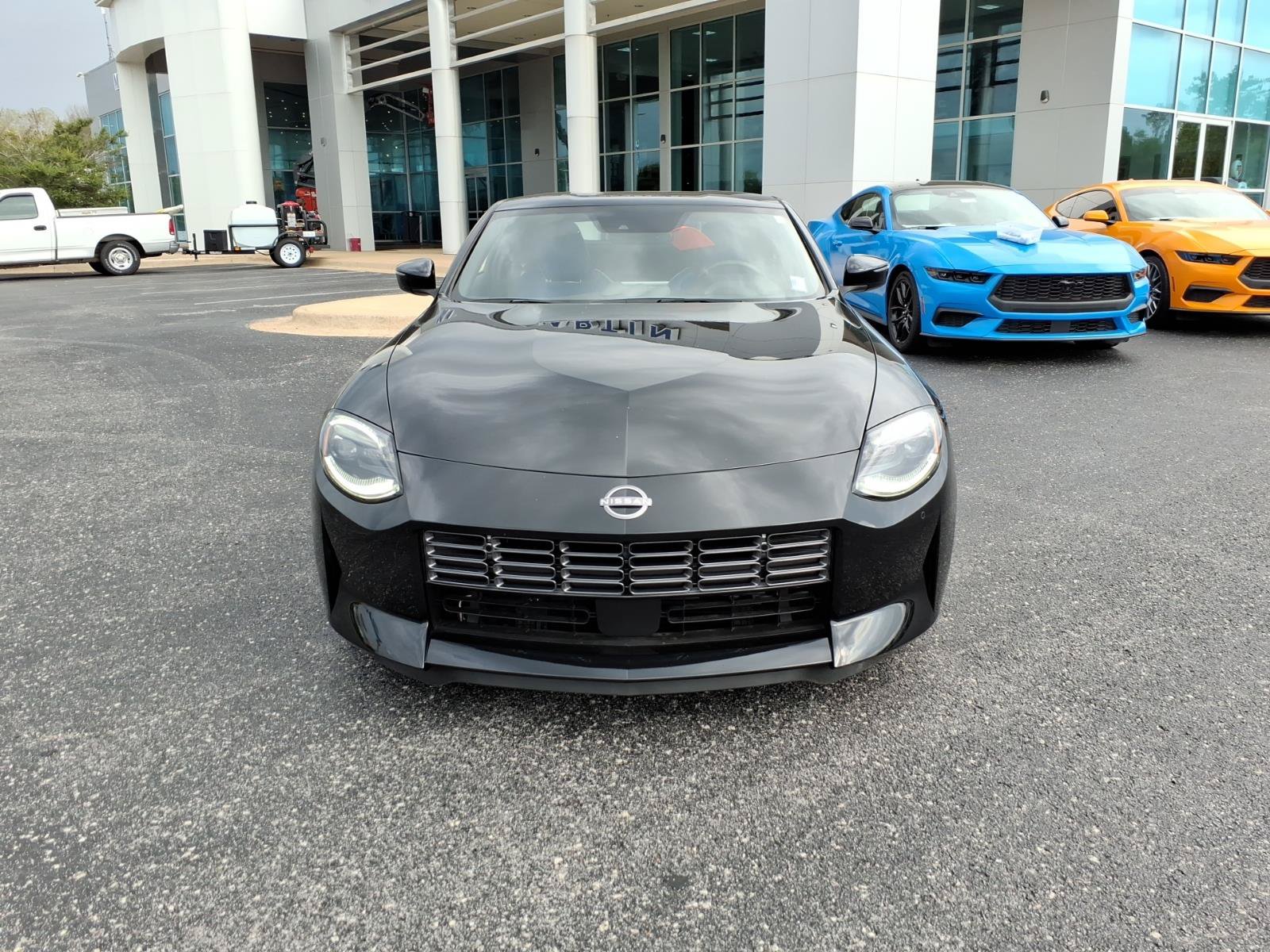 Used 2024 Nissan Z Performance w/ Floor Mat Package RWD image 2