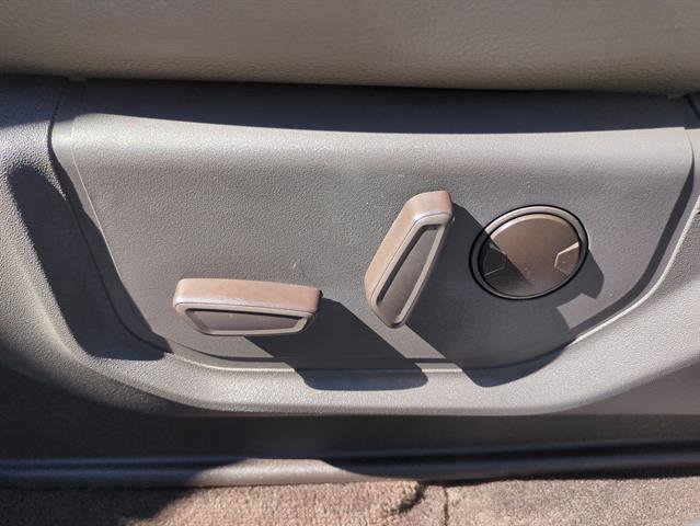 Used 2021 Ford Expedition Max XLT image 41