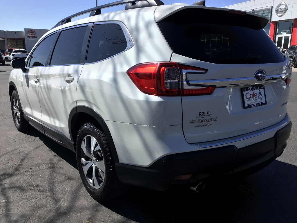 Used 2023 Subaru Ascent Premium w/ Convenience Package AWD/4WD image 3