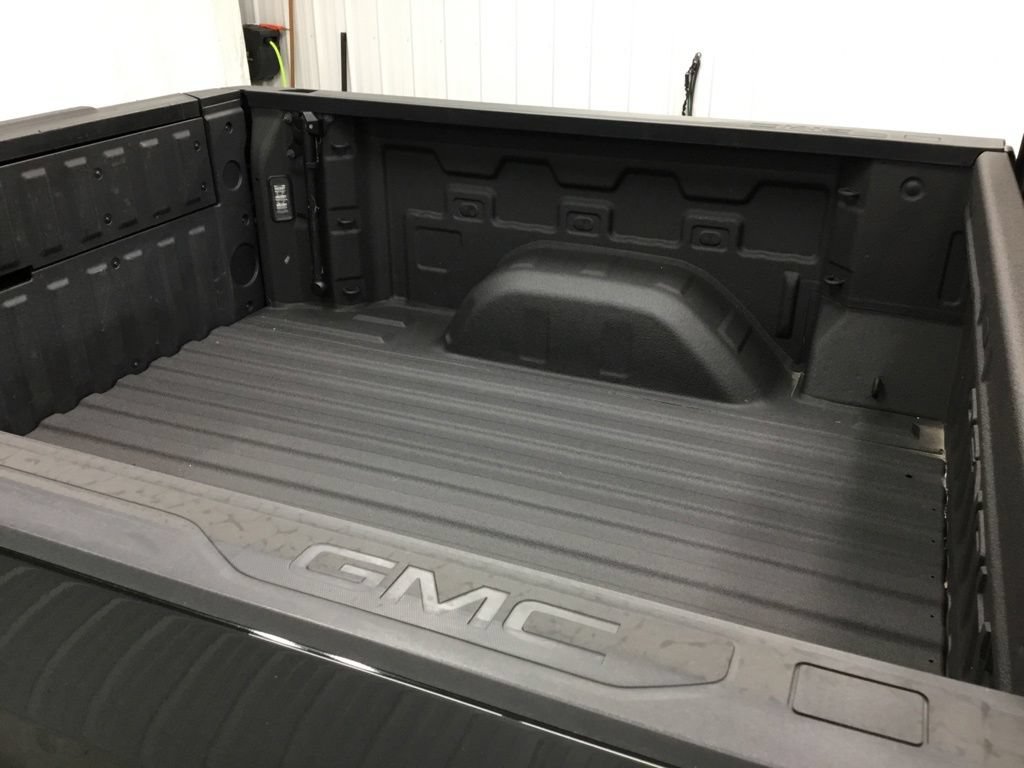 Used 2021 GMC Sierra 1500 Denali w/ Driver Alert Package II AWD/4WD image 40