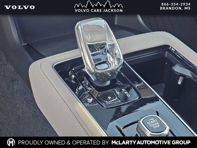 New 2026 Volvo XC90 B6 Plus w/ Protection Package Premier image 21