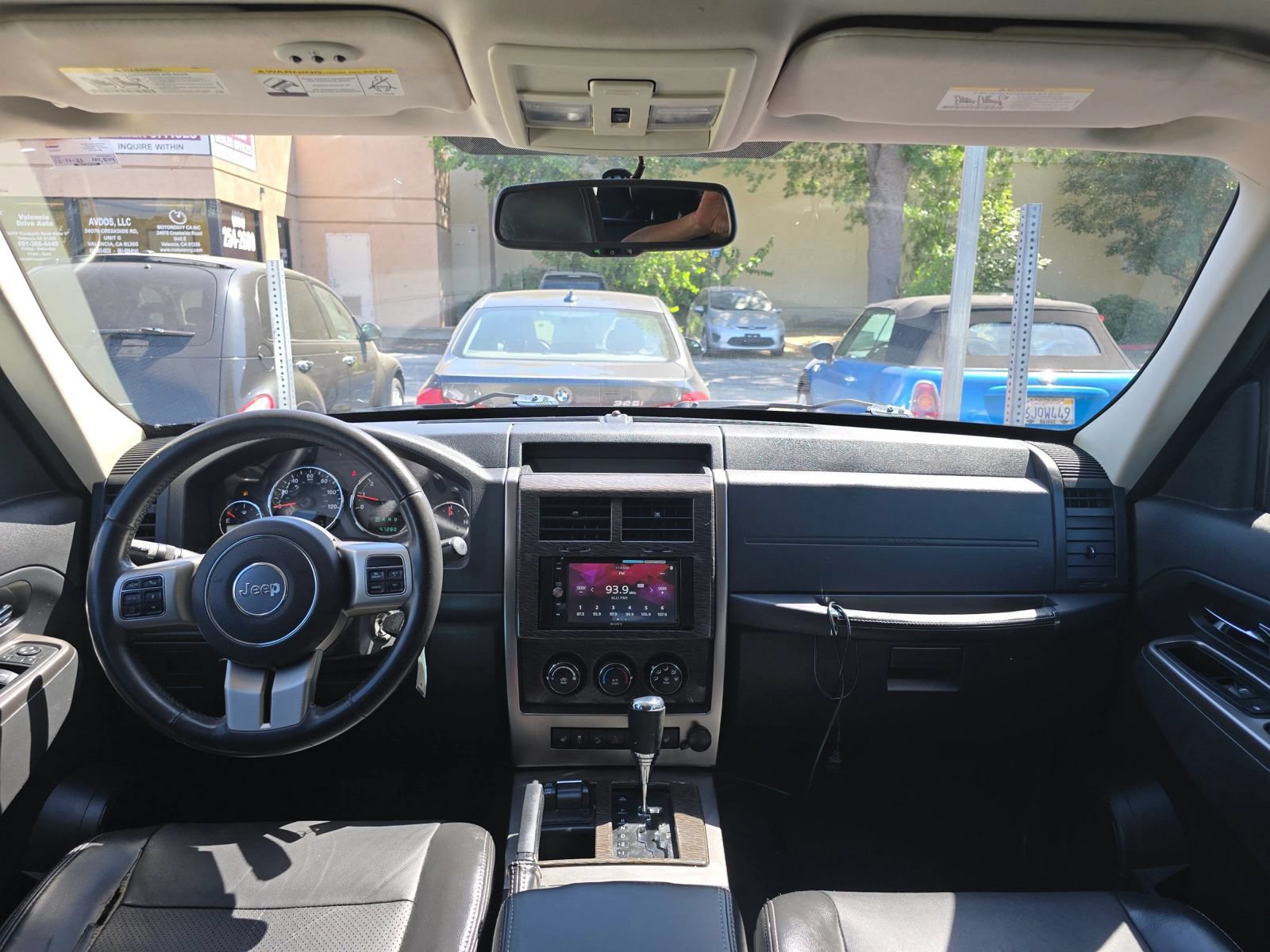 Used 2012 Jeep Liberty Limited Jet AWD/4WD image 15