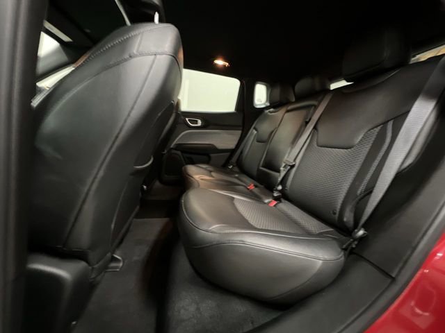 Used 2024 Jeep Compass Latitude image 23