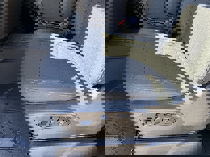 Used 2024 Chevrolet Silverado 2500 LT w/ Convenience Package image 24