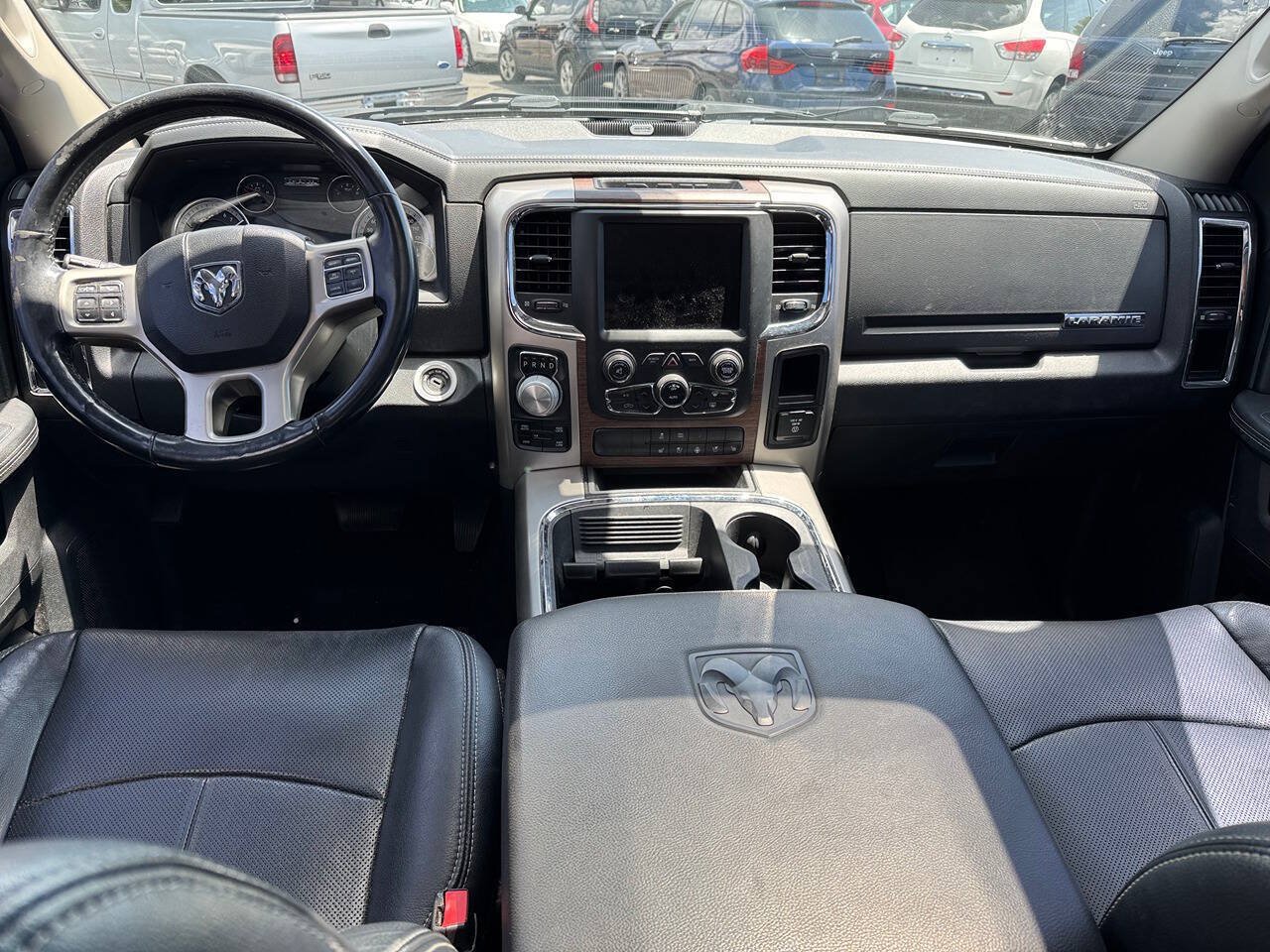 Used 2018 RAM 1500 Laramie AWD/4WD image 16