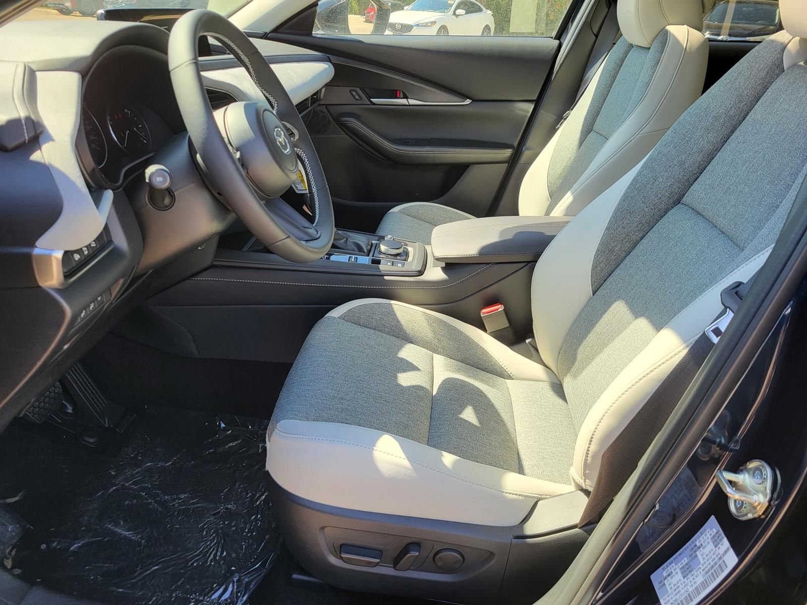 New 2026 MAZDA CX-30 Aire Edition image 15