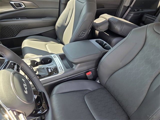 New 2026 Kia Carnival SX w/ SX Dark Edition Package image 18
