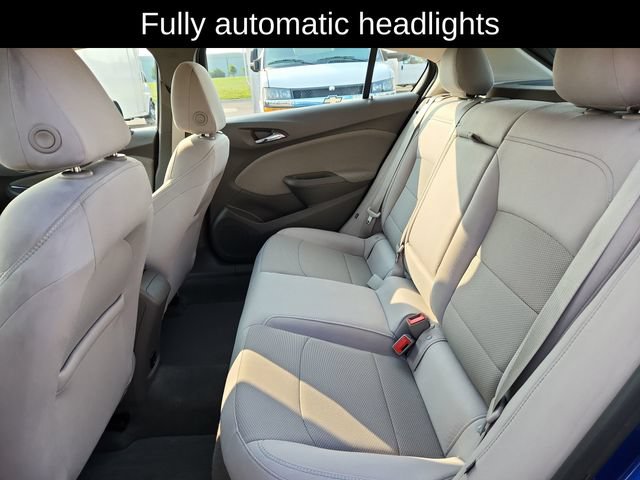 Used 2017 Chevrolet Cruze LT w/ Convenience Package FWD image 27
