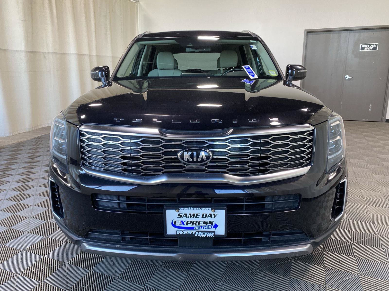 Used 2021 Kia Telluride EX w/ EX Premium Package AWD/4WD image 2