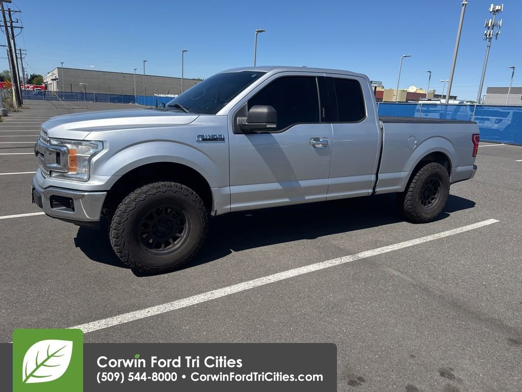 Used 2018 Ford F150 XLT w/ Equipment Group 302A Luxury RWD image 3