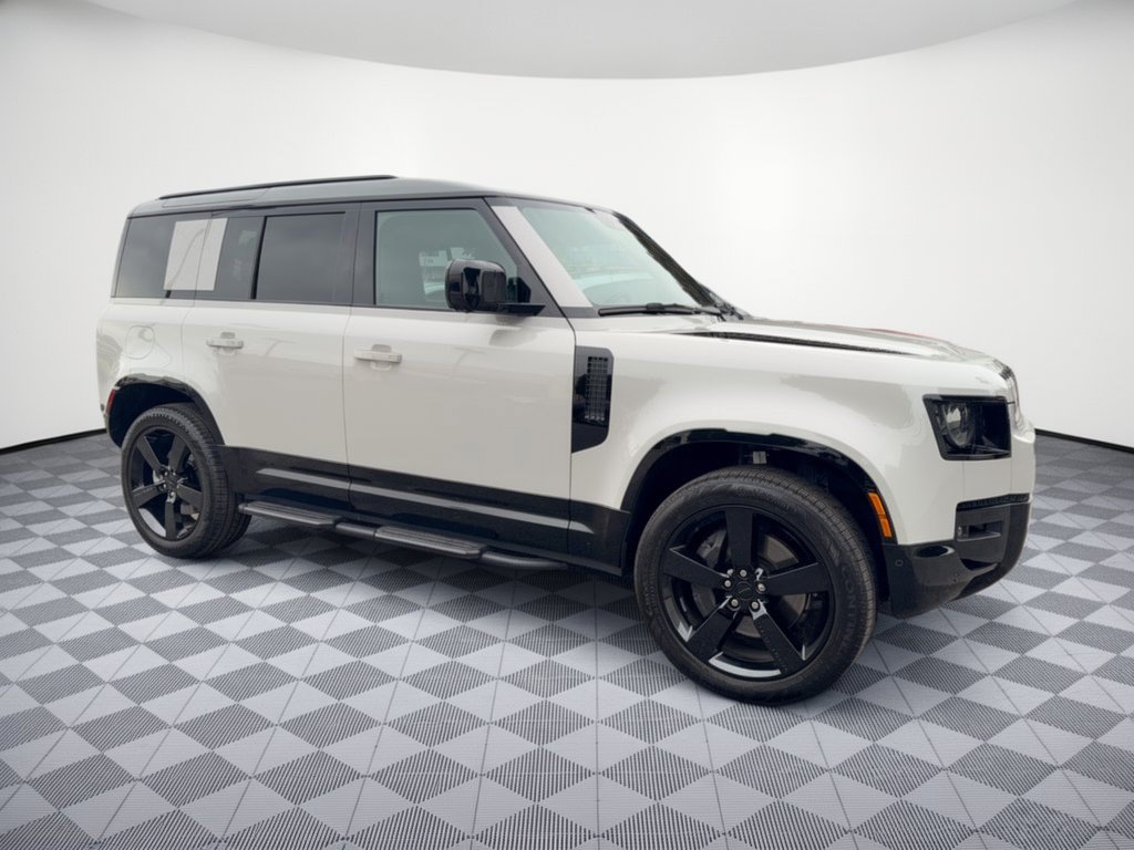 Certified 2026 Land Rover Defender 110 X-Dynamic SE AWD/4WD image 7