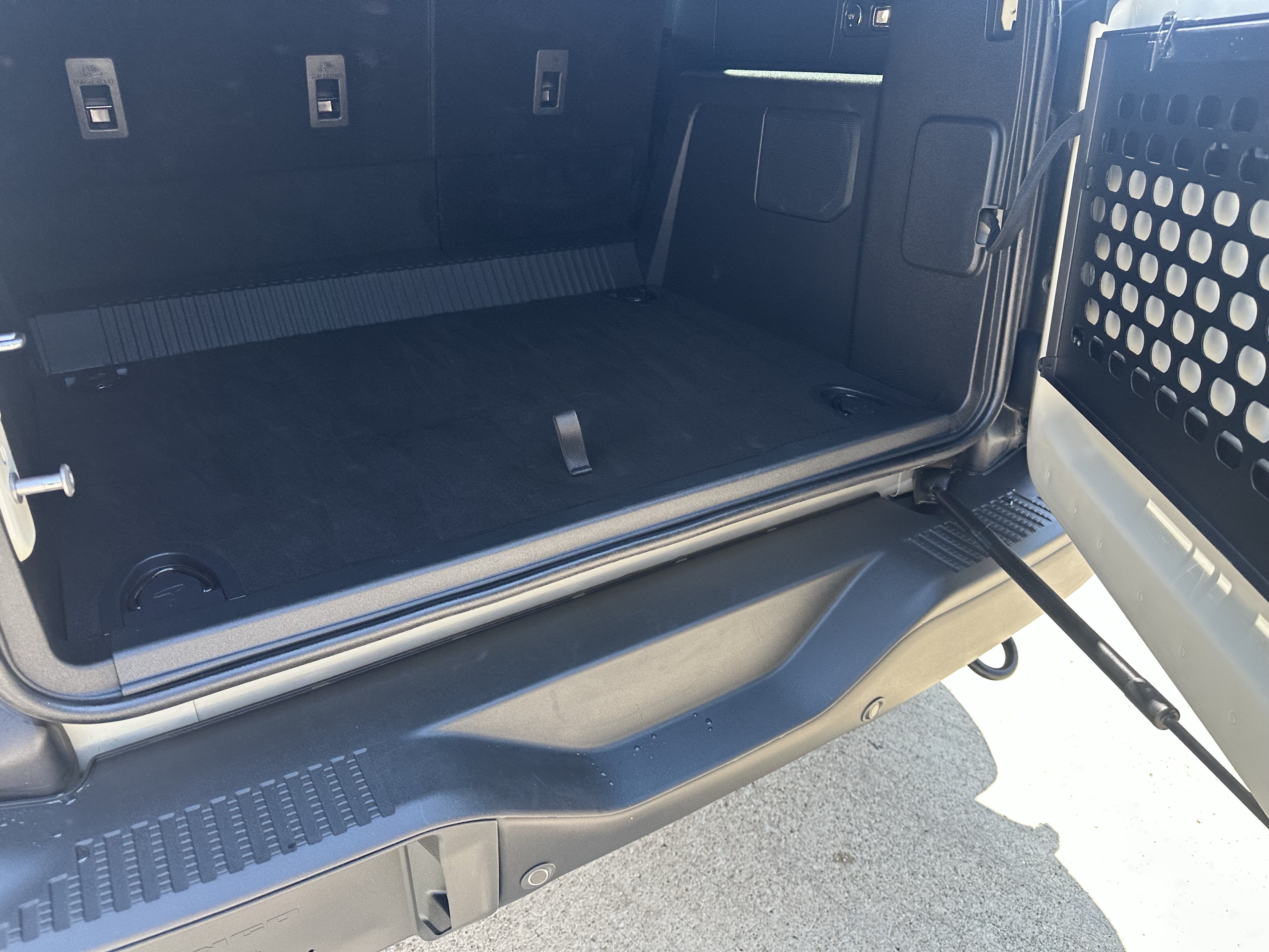 Used 2025 Ford Bronco Badlands AWD/4WD image 10