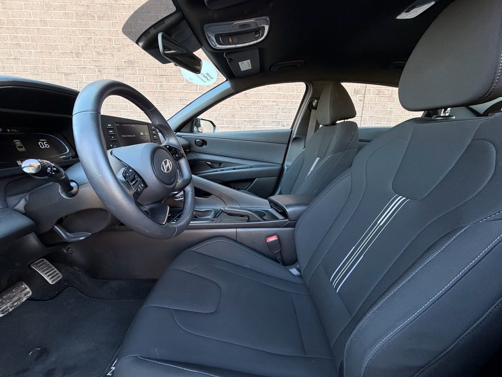 New 2025 Hyundai Elantra Sport image 12