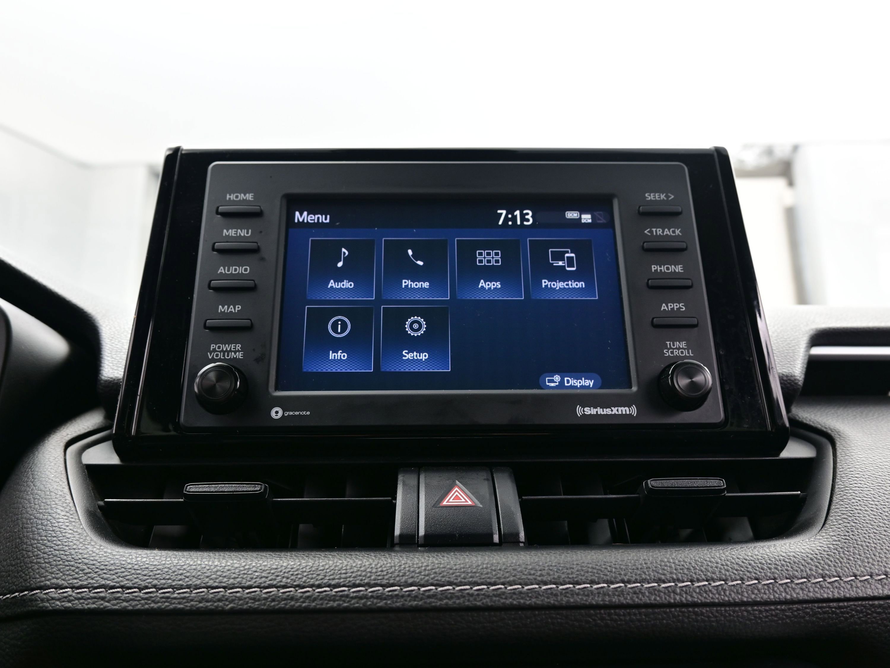 Used 2021 Toyota RAV4 LE image 19