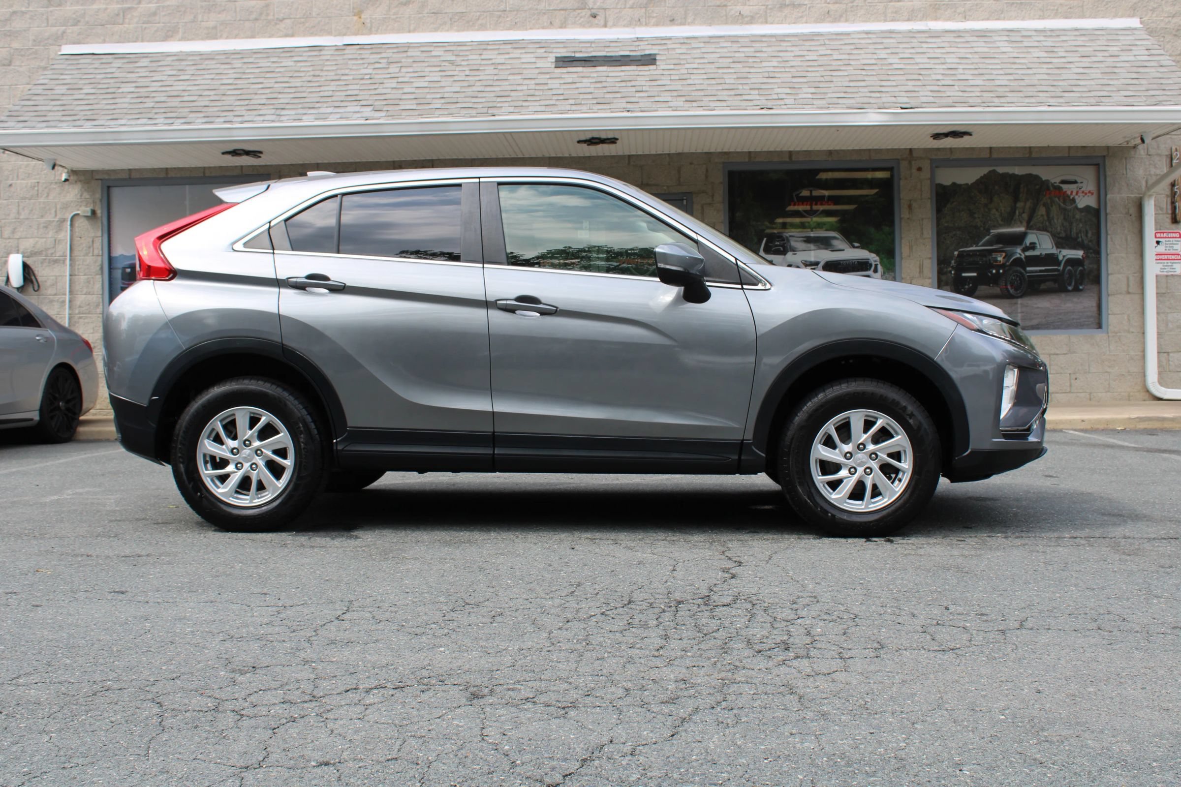 Used 2019 Mitsubishi Eclipse Cross ES AWD/4WD image 29