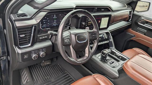 Used 2024 GMC Sierra 1500 Denali Ultimate AWD/4WD image 11