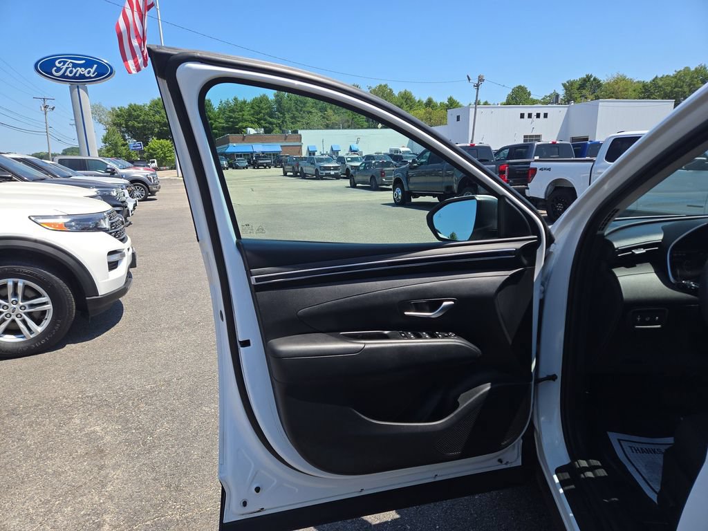 Used 2023 Hyundai Tucson SEL AWD/4WD image 5
