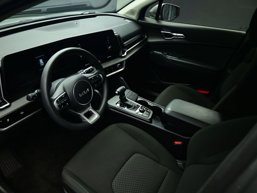 Certified 2024 Kia Sportage LX image 48