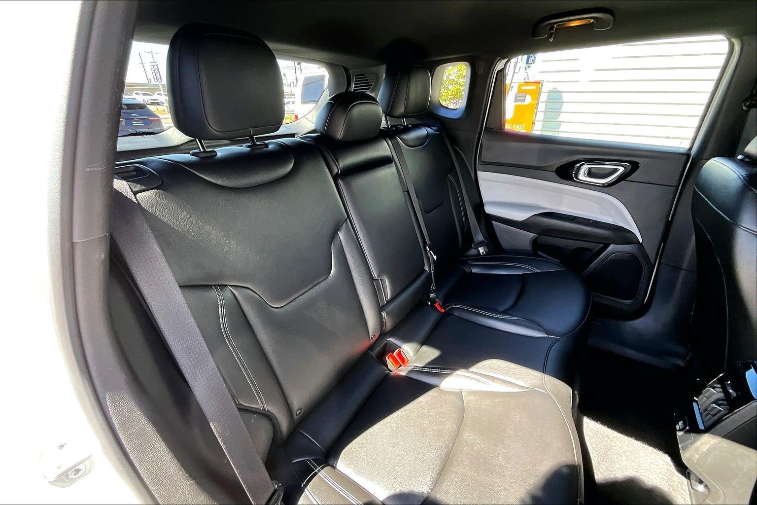 Used 2025 Jeep Compass Limited AWD/4WD image 25