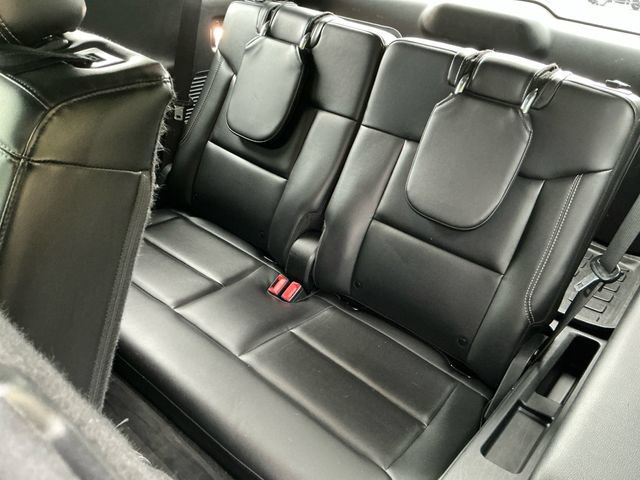 Used 2022 Ford Explorer XLT w/ Equipment Group 202A AWD/4WD image 17
