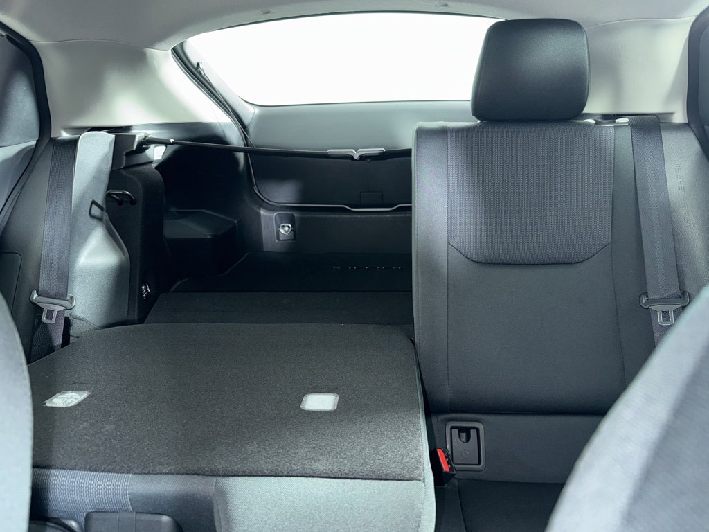 Used 2025 Toyota Prius LE image 6