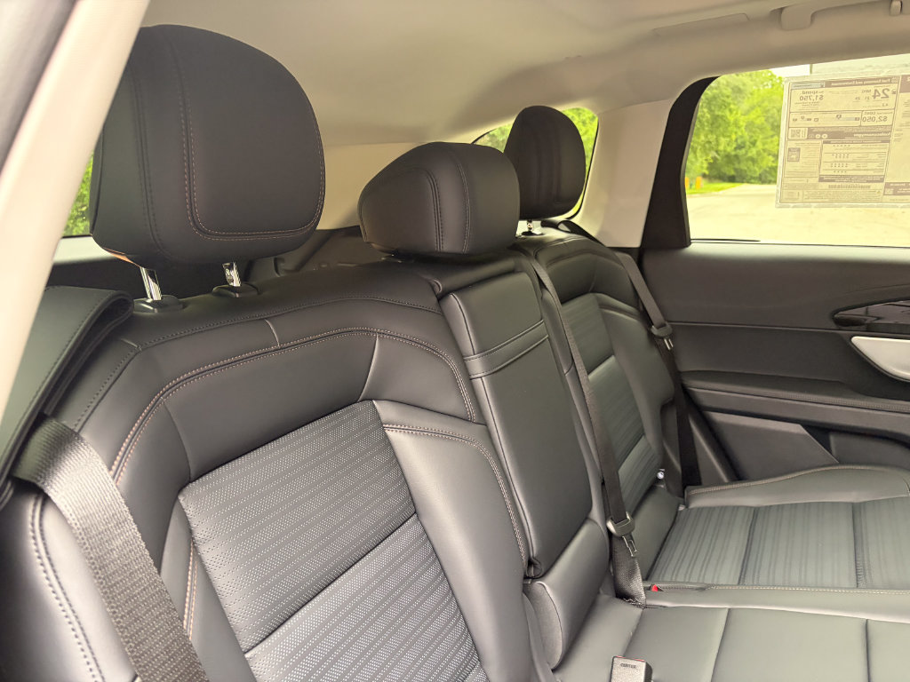 New 2026 Lincoln Nautilus Reserve AWD/4WD image 26