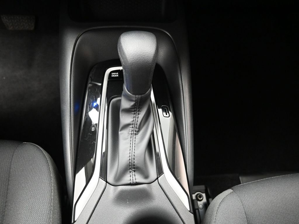 Certified 2026 Toyota Corolla LE FWD image 25