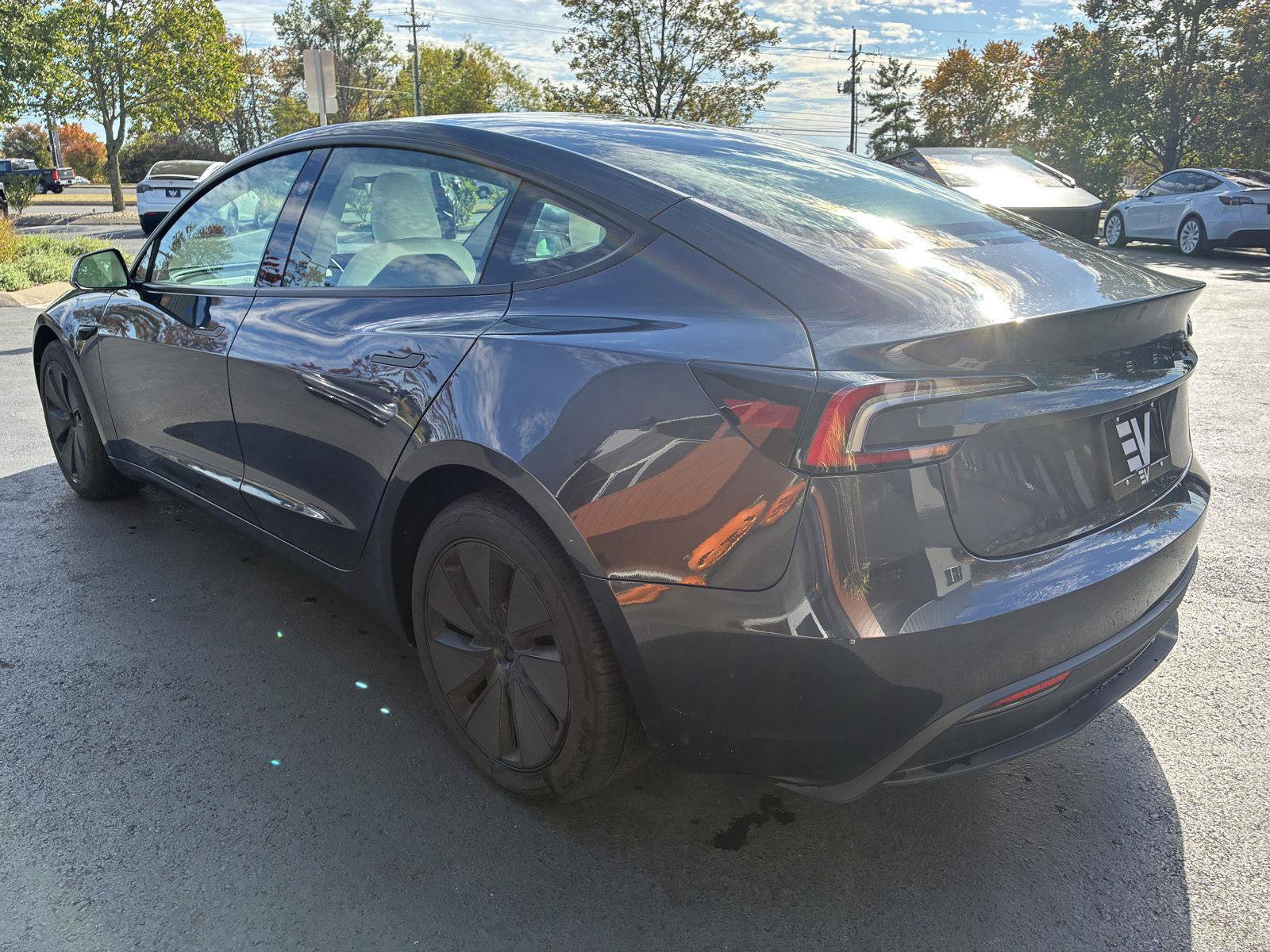 Used 2025 Tesla Model 3 Long Range RWD image 4