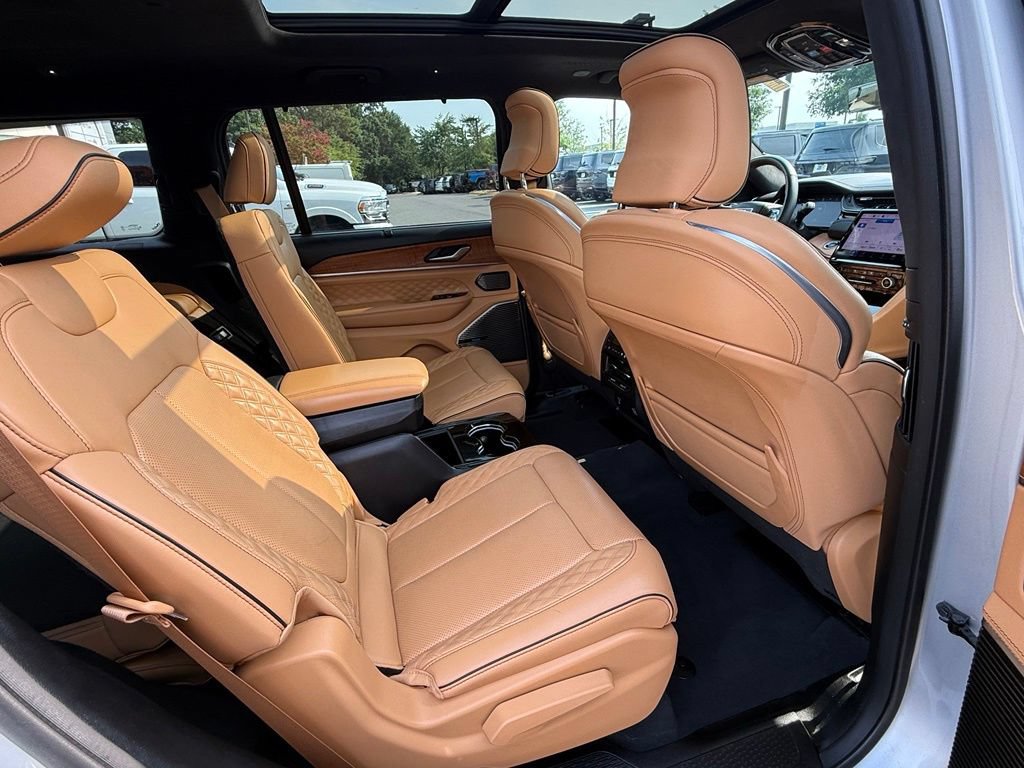 Certified 2023 Jeep Grand Cherokee L Summit AWD/4WD image 25